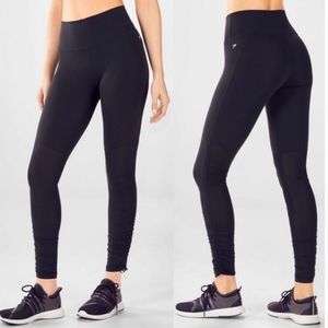 NWT Fabletics Cashel Powerform Leggings XS 2-4